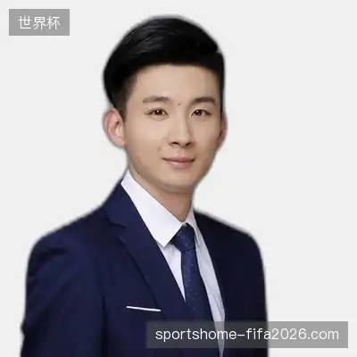 杨亮
